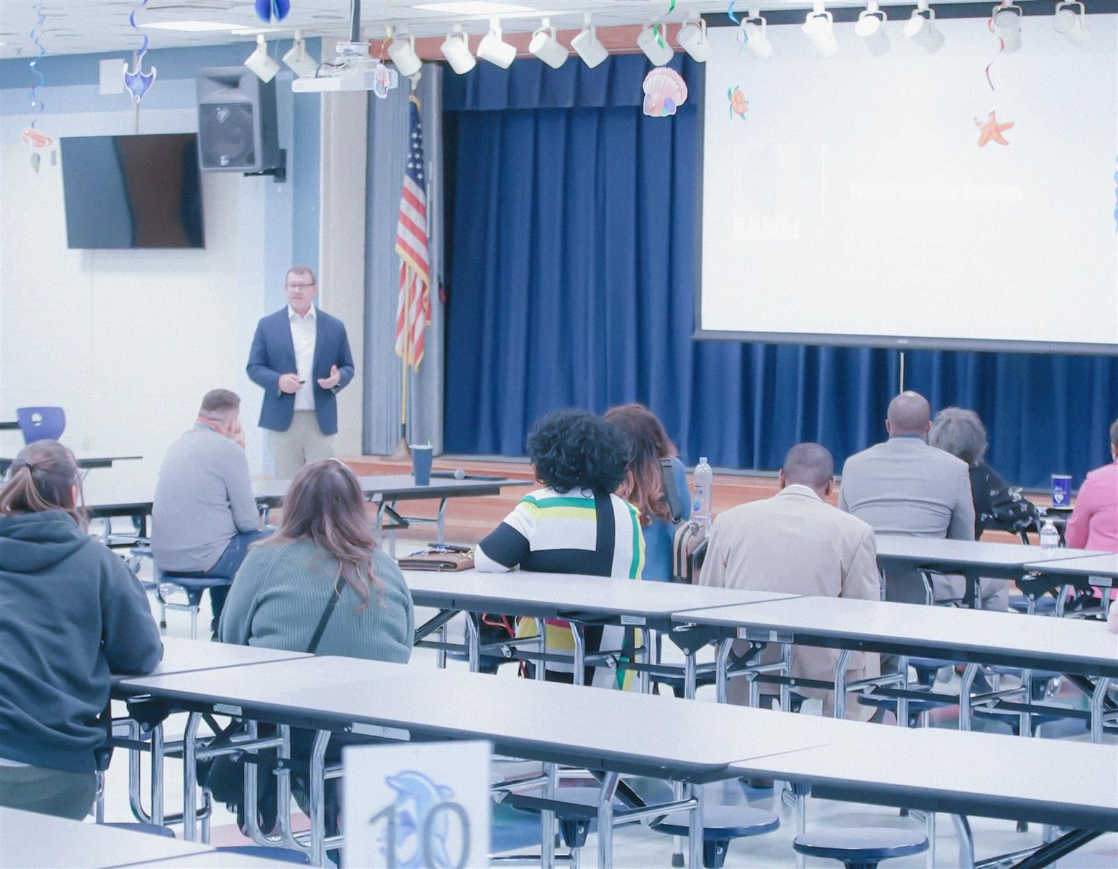  Northern Shores Elementary Hosts Community Meeting on Upcoming Renovations